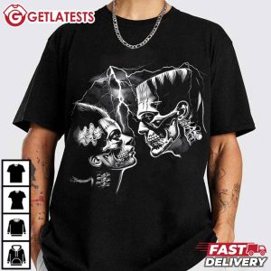 Frankenstein Monster And Bride Halloween Romantic Kiss Retro T Shirt (1)