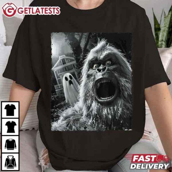 Bigfoot Sasquatch Yeti Ghost Funny Halloween T Shirt (1)