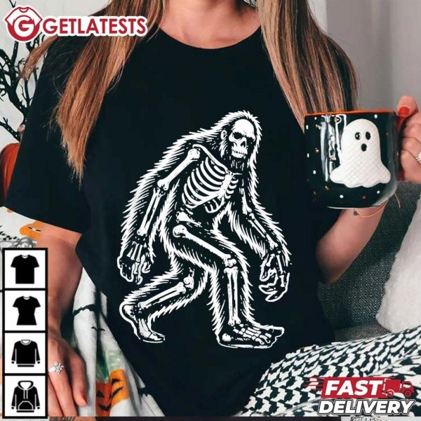 Bigfoot Sasquatch Skeleton Halloween T Shirt (1)