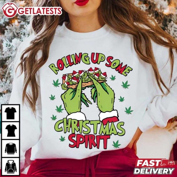 Grinch Hand Rolling Up Some Christmas Spirit T Shirt (1)