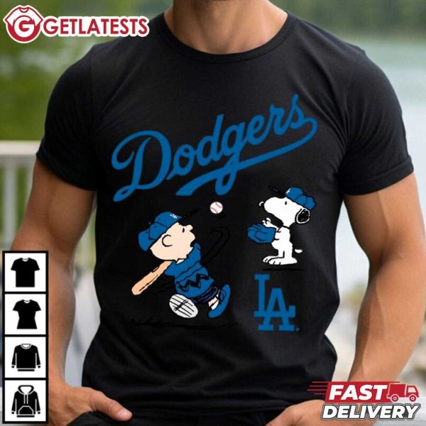 Snoopy And Charlie Brown LA Dodgers Baseball T Shirt (3)