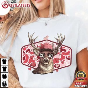 Valentine Hunting Deer Camo XOXO Funny Valentines Day T Shirt (1)
