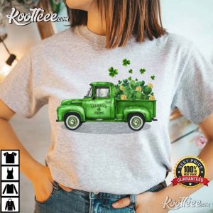 Happy St Patricks Day Shamrock Vintage Trucker T Shirt 1