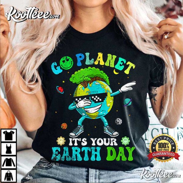 Dabbing Earth Day 2023 Groovy Go Planet T-Shirt