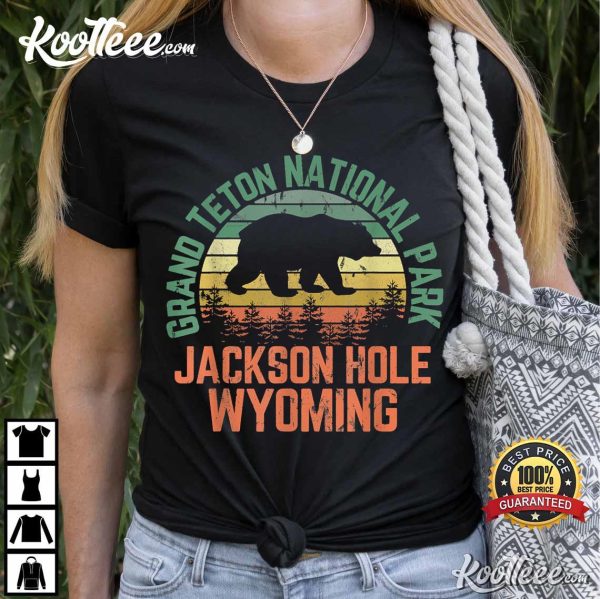 Grand Teton National Park Jackson Hole Wyoming Bear Vintage T-Shirt