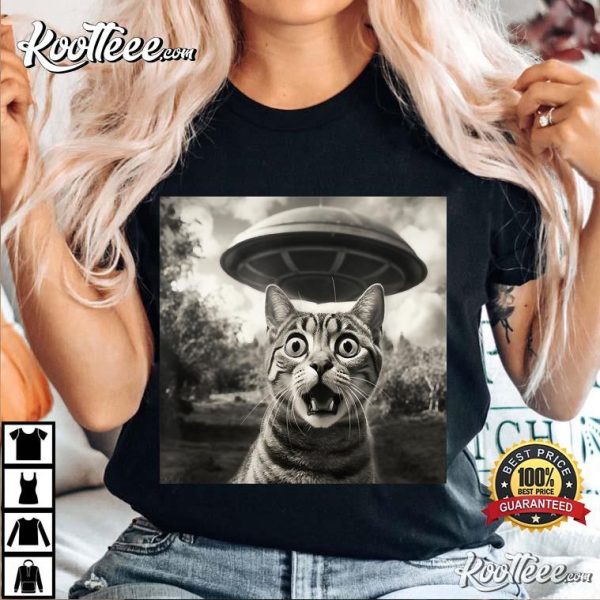 Surprised Cat And UFO Alien T-Shirt
