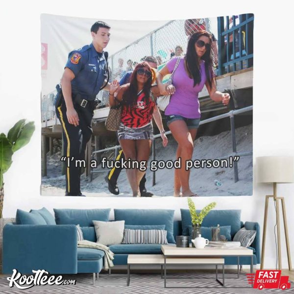 Snooki Getting Arrested Wall Tapestry