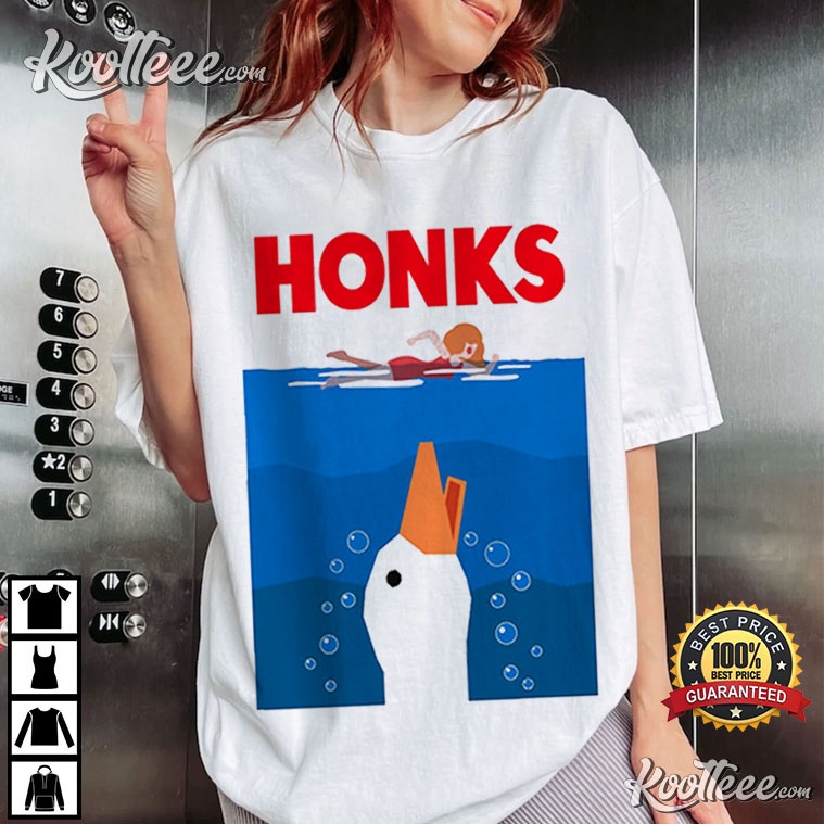 Goose Honks Jaws Duck DnD Funny Meme T-Shirt
