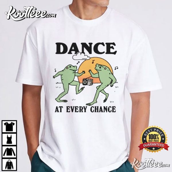 Cute Frog Dance Frog Lover Retro Cottagecore T-Shirt