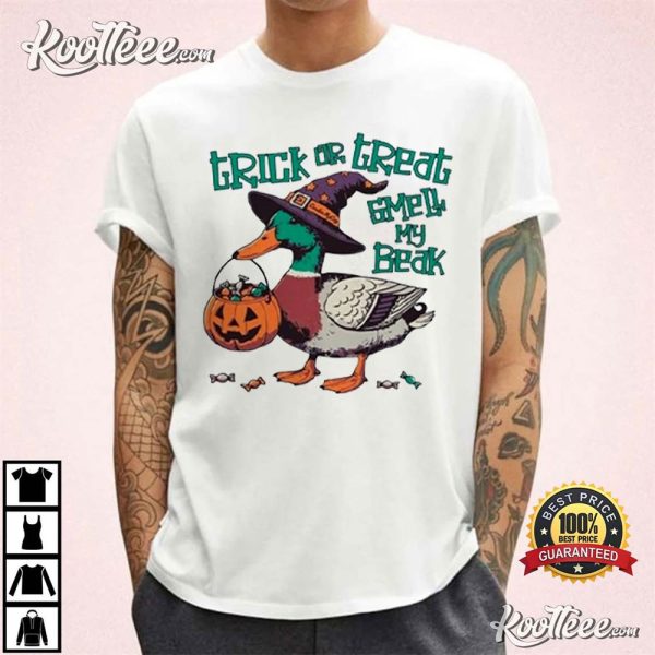 Witch Duck Trick Or Treat Smell My Beak Halloween T-Shirt