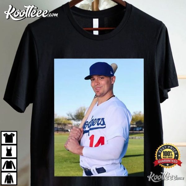 Kike Hernandez Funny Meme Smiling Los Angeles Baseball T-Shirt