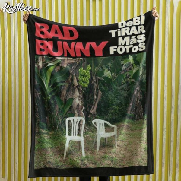 Bad Bunny Debi Tirar Mas Fotos Album Fleece Blanket