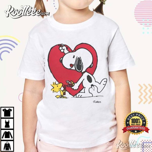 Snoopy Drawing Heart Valentines Day Gift T-Shirt