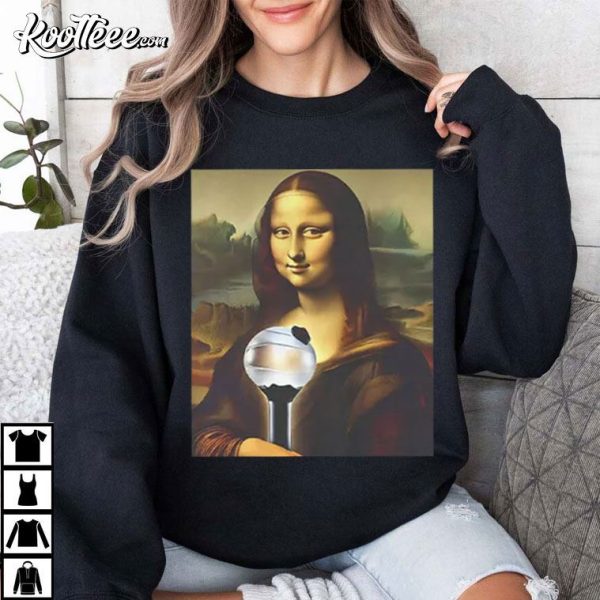 BTS Mona Lisa Holding ARMY Bomb T-Shirt