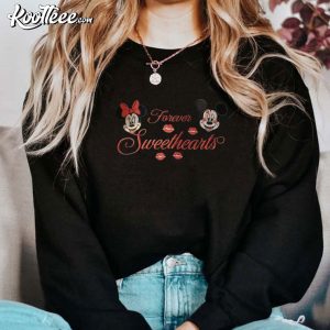 Forever Sweethearts Mickey And Minnie Couple Valentine Embroidered Sweatshi (4)