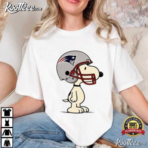 New England Patriots Snoopy Football Helmet Cute T Shirt (1)