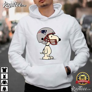 New England Patriots Snoopy Football Helmet Cute T-Shirt New England Patriots Snoopy Football Helmet Cute T Shirt (3)