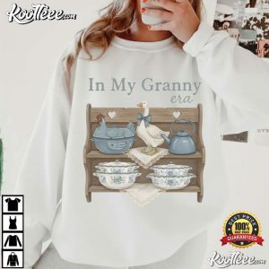 In My Granny Era Vintage Goose Kitchen Shelf Art T Shirt (4)