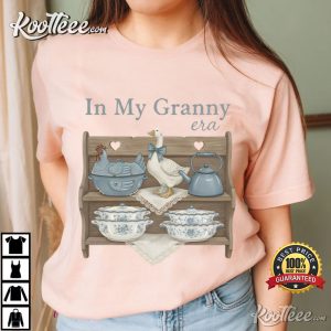 In My Granny Era Vintage Goose Kitchen Shelf Art T Shirt (2)