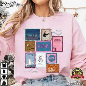 Ali Hazelwood Love On The Brain Postage Stamp T-Shirt Ali Hazelwood Love On The Brain Postage Stamp T Shirt (4)