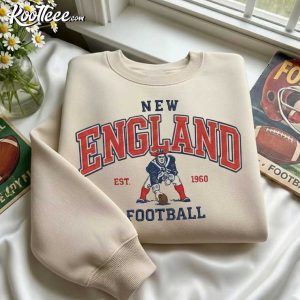 New England Patriot Football Vintage Embroidered Sweatshirt (4)