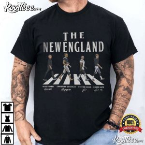 The New England Walking Road Signatures Football Fan T Shirt (1)