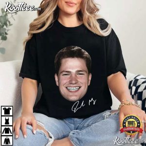 Drake Maye Funny Face With Signature Football Meme T Shirt (3)