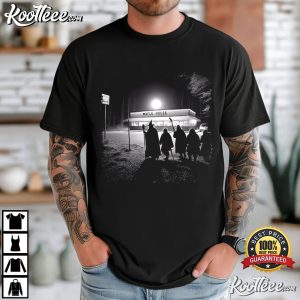 Fellowship At Waffle House Lord Of The Rings Funny T Shirt (1)