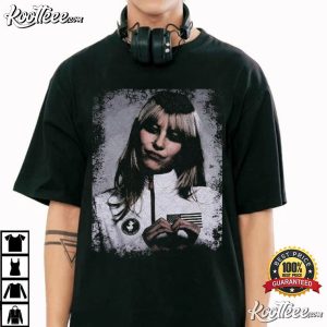 Alysa Liu Graphic Figure Skating Aesthetic Sports Portrait T Shirt (1)