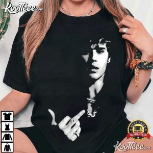 Justin Bieber Middle Finger SWAG Launch T-Shirt Justin Bieber Middle Finger SWAG Launch T Shirt (2)