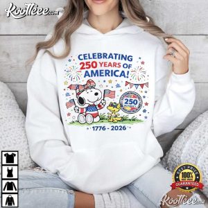 Snoopy Celebrating 250 Years Of America 4th Of July T Shirt (2)
