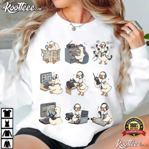 Silly Goose 911 Dispatcher Emergency Call Center Funny T Shirt (1)