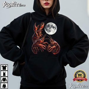 Three Crawfish Howling To The Moon Funny Beach Animal T Shirt (1)