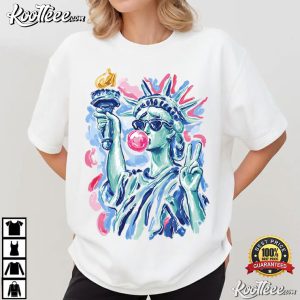 Preppy Statue Of Liberty Blowing Bubble Gum 4th Of July T Shirt (1)