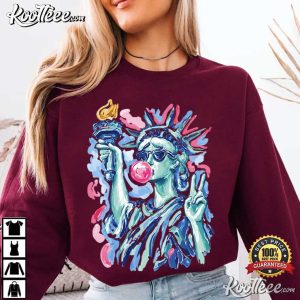 Preppy Statue Of Liberty Blowing Bubble Gum 4th Of July T Shirt (3)