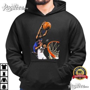Mitchell Robinson Dunk Joel Embiid Vintage Basketball T-Shirt Mitchell Robinson Dunk Joel Embiid Vintage Basketball T Shirt (3)