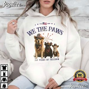We The Paws Funny 4th Of July Dog America 250th Anniversary T-Shirt We The Paws Funny 4th Of July Dog America 250th Anniversary T Shirt (2)