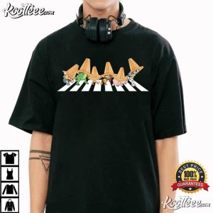 Cartoon Crossing Street Fun Pop Culture Character Retro T-Shirt Cartoon Crossing Street Fun Pop Culture Character Retro T Shirt (2)