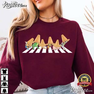 Cartoon Crossing Street Fun Pop Culture Character Retro T-Shirt Cartoon Crossing Street Fun Pop Culture Character Retro T Shirt (3)