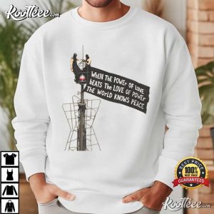 Climber Couple Peace Banner Viral NYC Rooftop Proposal T-Shirt Climber Couple Peace Banner Viral NYC Rooftop Proposal T Shirt (4)