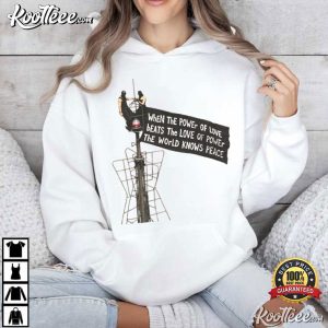 Climber Couple Peace Banner Viral NYC Rooftop Proposal T-Shirt Climber Couple Peace Banner Viral NYC Rooftop Proposal T Shirt (1)