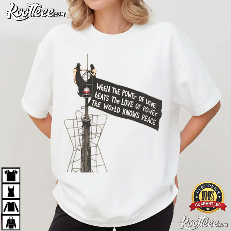 Climber Couple Peace Banner Viral NYC Rooftop Proposal T-Shirt Climber Couple Peace Banner Viral NYC Rooftop Proposal T-Shirt