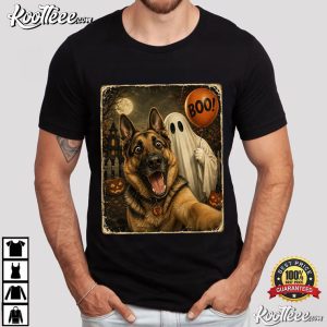 German Shepherd Ghost Selfie Funny Halloween T Shirt (1)