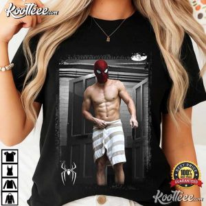 Spider Man Brand New Day Funny Spider Towel Scene T Shirt (3)