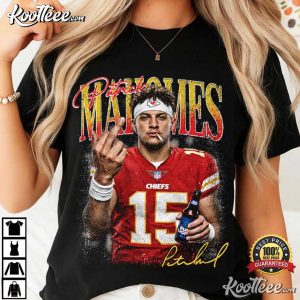Patrick Mahomes Middle Finger Funny Kansas City Football T Shirt (1)