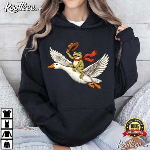 Animal Lover Frog Flying Goose Adventure Retro Drawing Style Art T Shirt (1 (3)