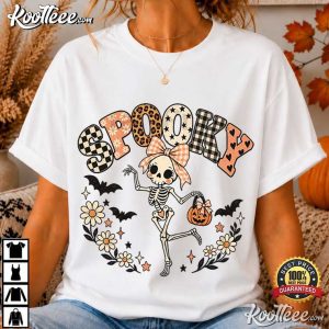 Spooky Halloween Funny Skeleton Bow Retro T Shirt (1)
