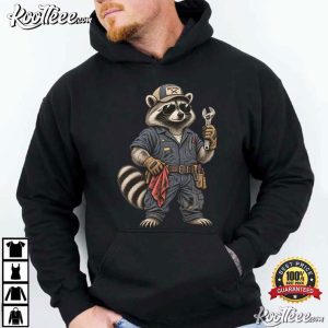 Mechanic Raccoon Funny Auto Repair Garage Worker T Shirt (1)