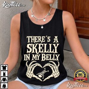 Halloween Pregnancy Spooky Mama Announcement Apparel T Shirt (2)