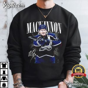 Nathan MacKinnon Signature Colorado Hockey Vintage 90s T-Shirt Nathan MacKinnon Signature Colorado Hockey Vintage 90s T Shirt (2)